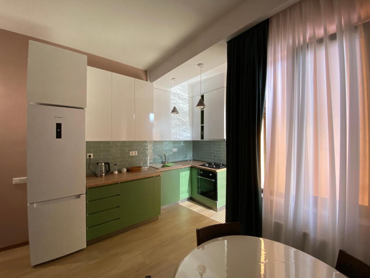 Lovely And Cozy Apartment! Koetaisi Buitenkant foto