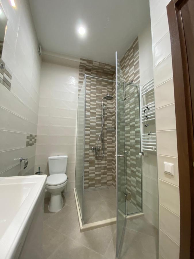 Lovely And Cozy Apartment! Koetaisi Buitenkant foto