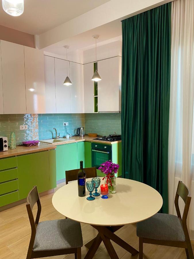 Lovely And Cozy Apartment! Koetaisi Buitenkant foto